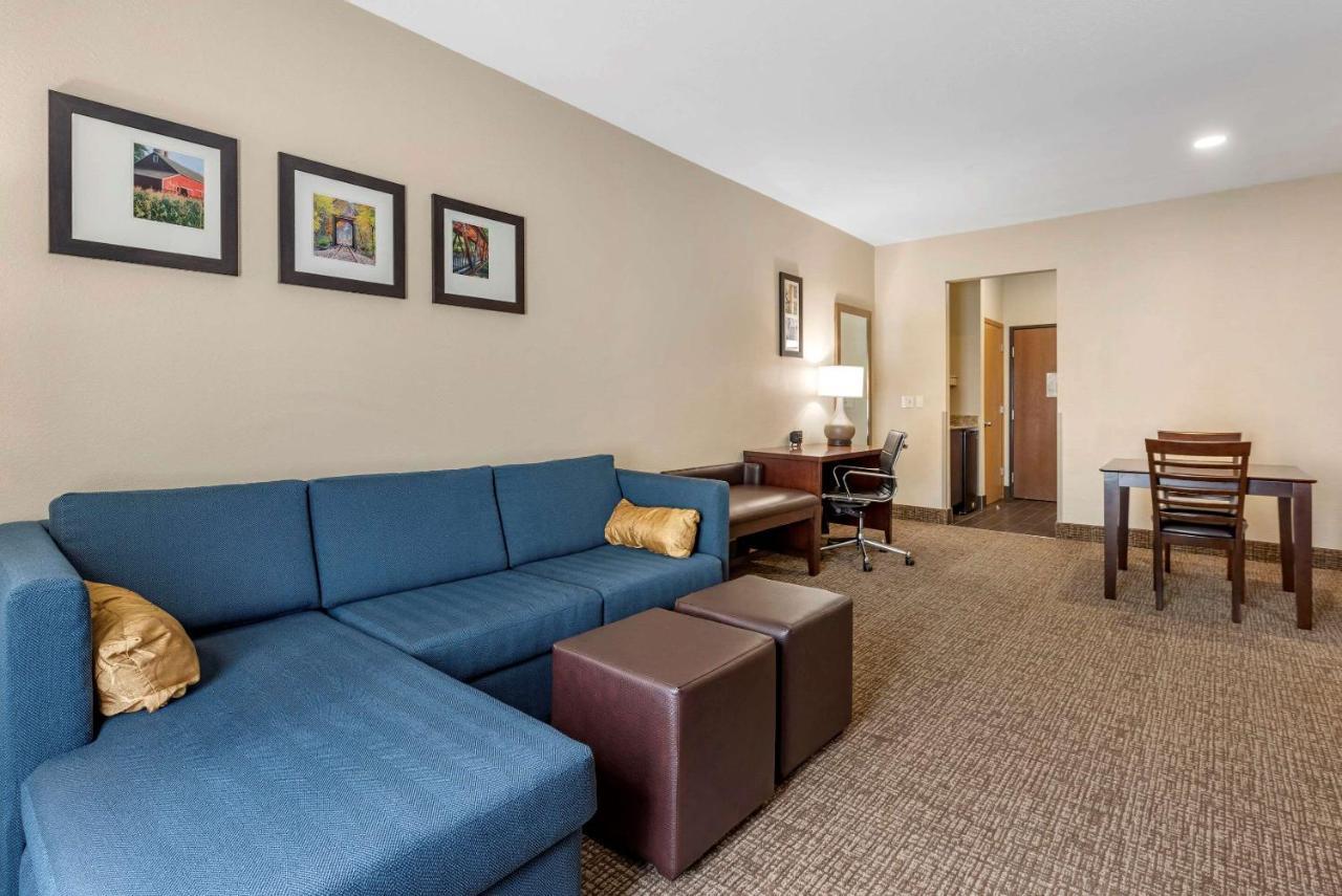 Comfort Suites Auburn Extérieur photo