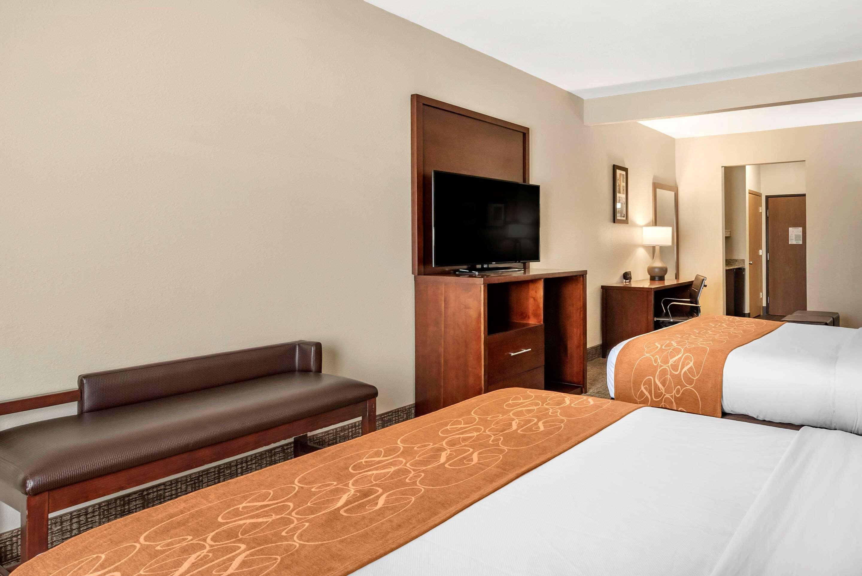 Comfort Suites Auburn Extérieur photo