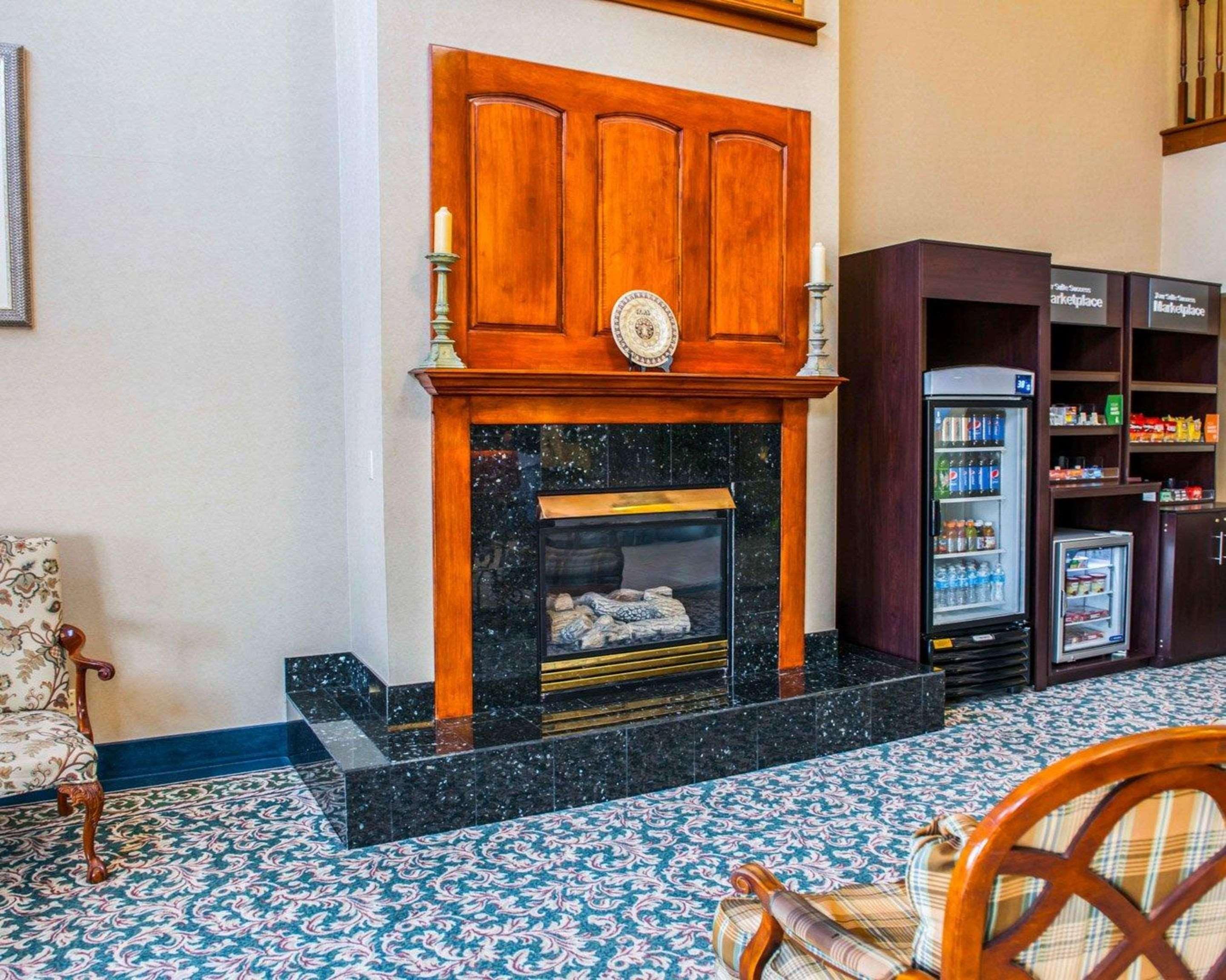 Comfort Suites Auburn Extérieur photo
