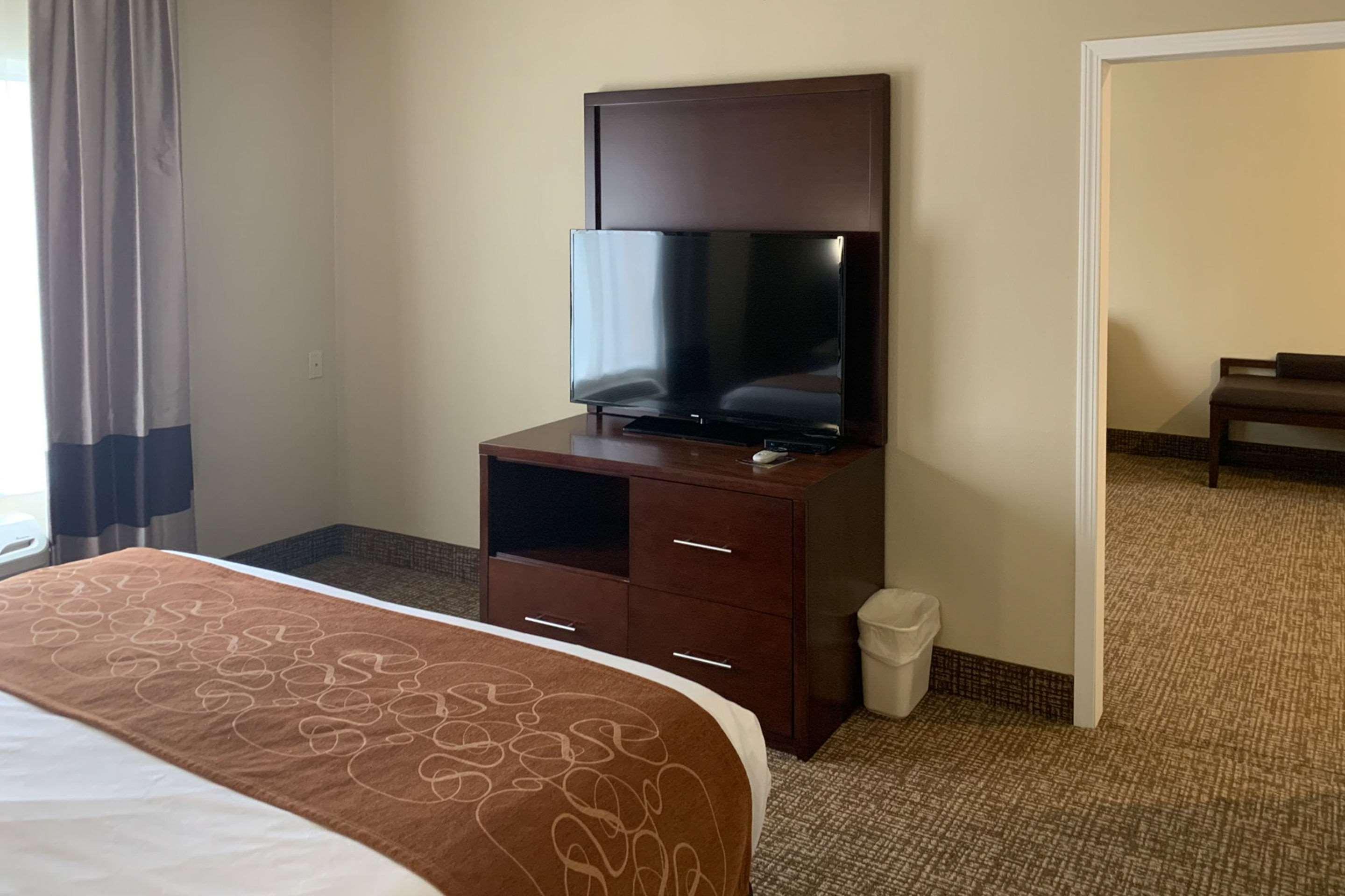 Comfort Suites Auburn Extérieur photo